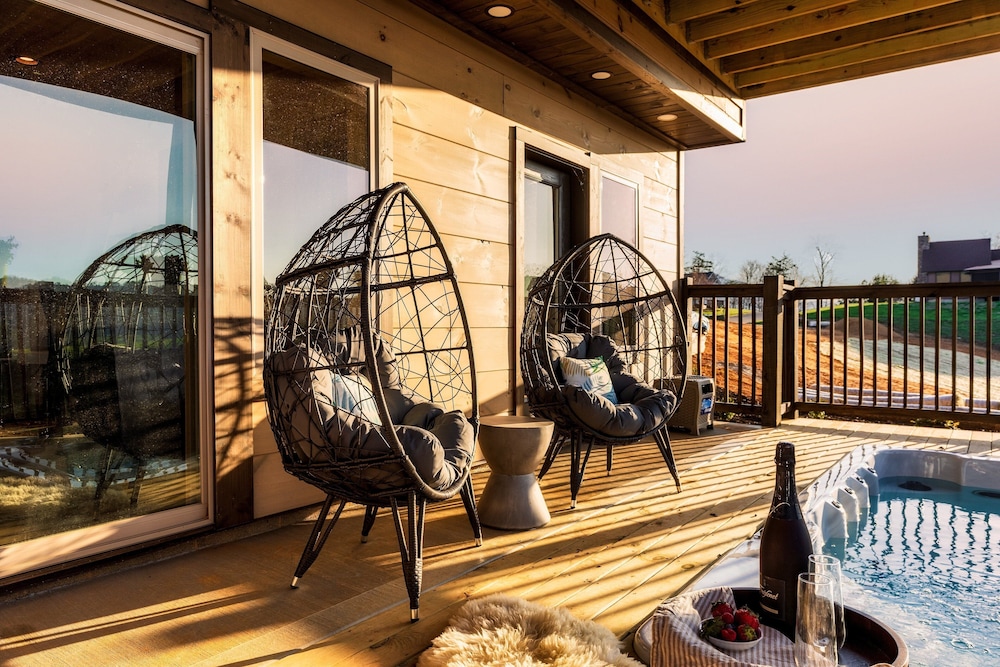 The Luxe 4 Bedroom Cabin
