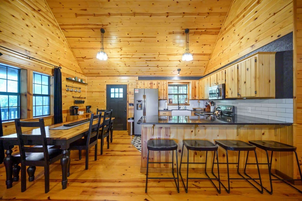 Kalo Cabin Secluded Stay
