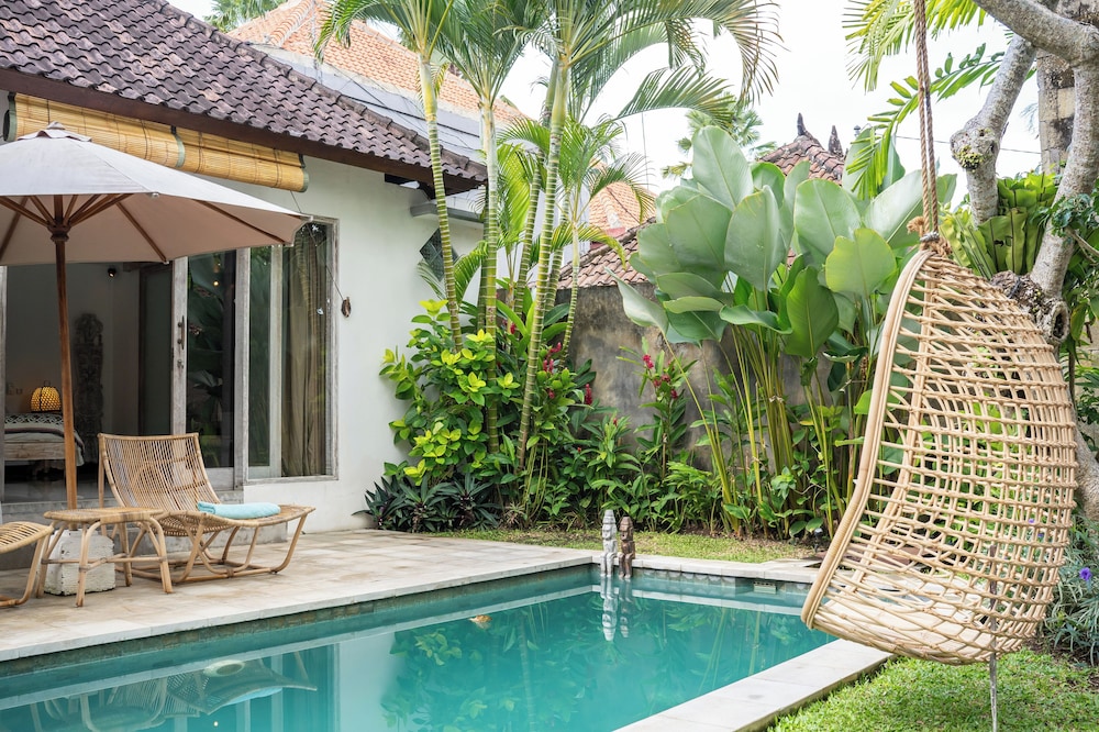 Katak Villa by Villa Finder