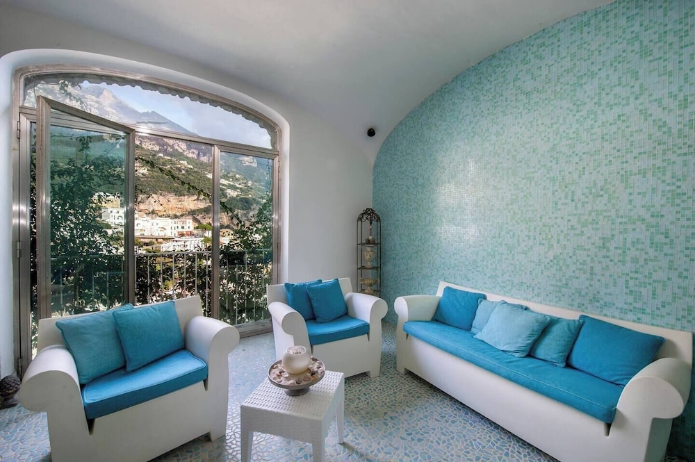 Villa In Positano With Luxury Spa & Amazing View