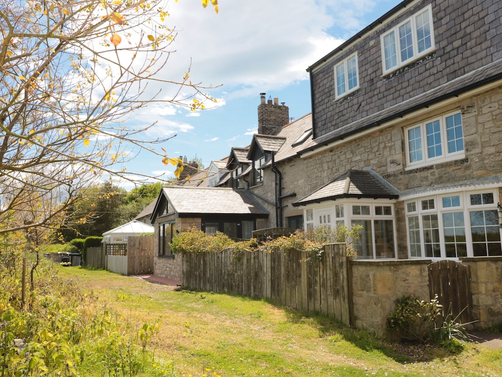 24 Hauxley Links