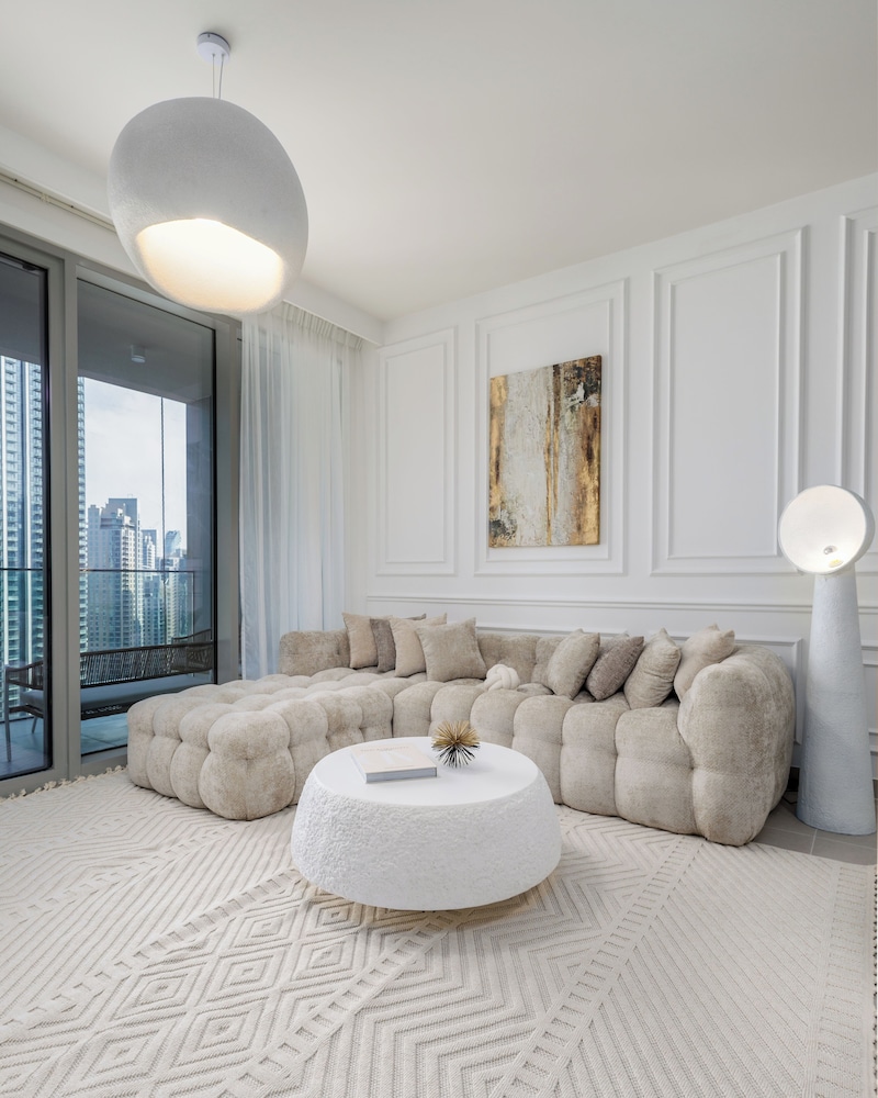 Venduras - Luxurious 4BR Burj Downtown