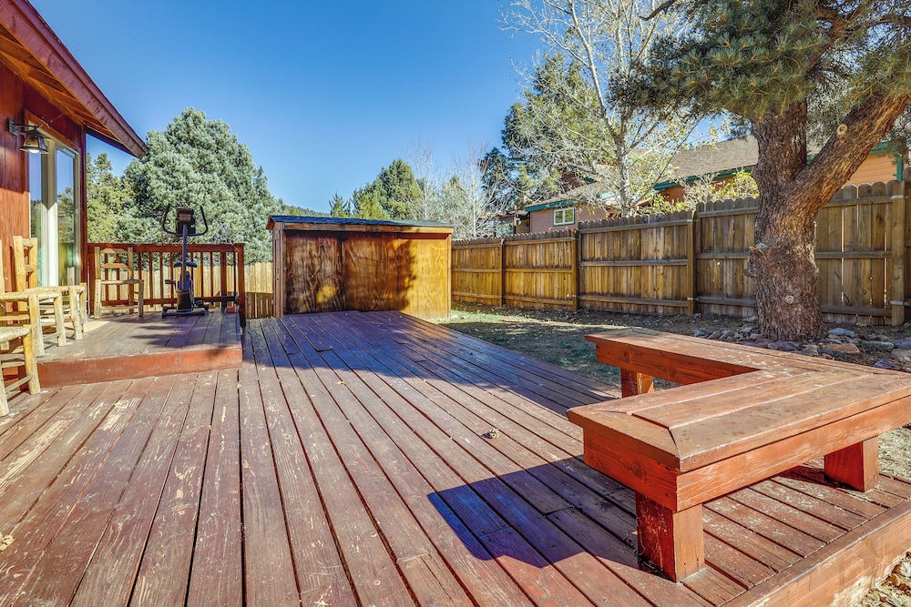 Big Bear Cabin Rental w/ Bbq: 11 Mi to Village! view 2