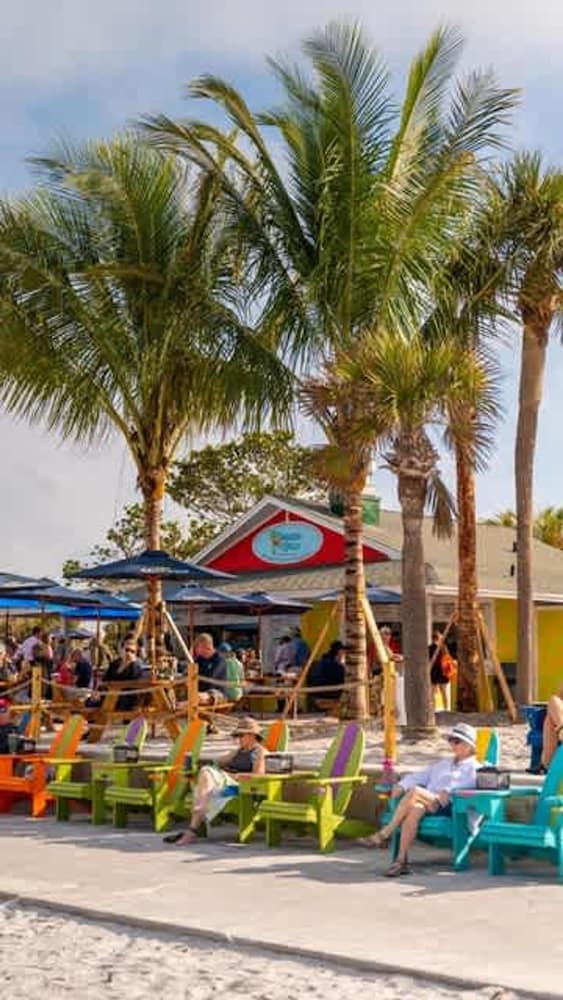The Break Tropical Family Oasis Near Beach