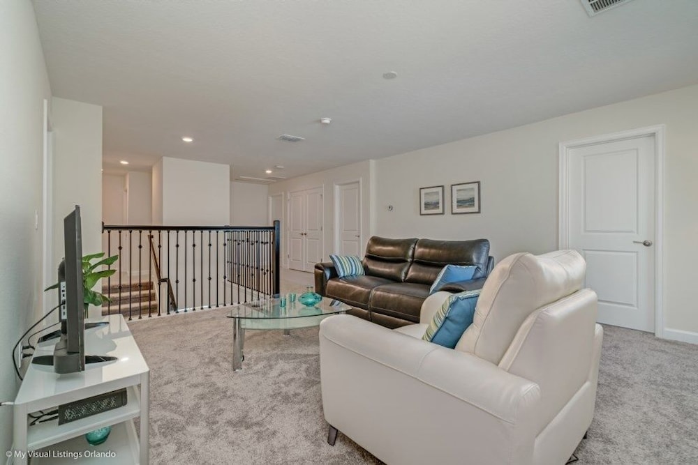 891PBEACH Amazing Champions Gate 8 Bedroom 5 Bed Villa by RedAwning view 5