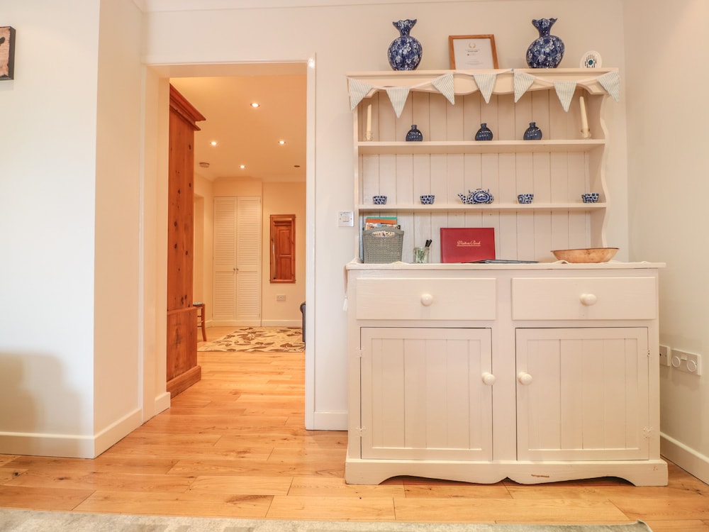 Church Road Annexe view 4