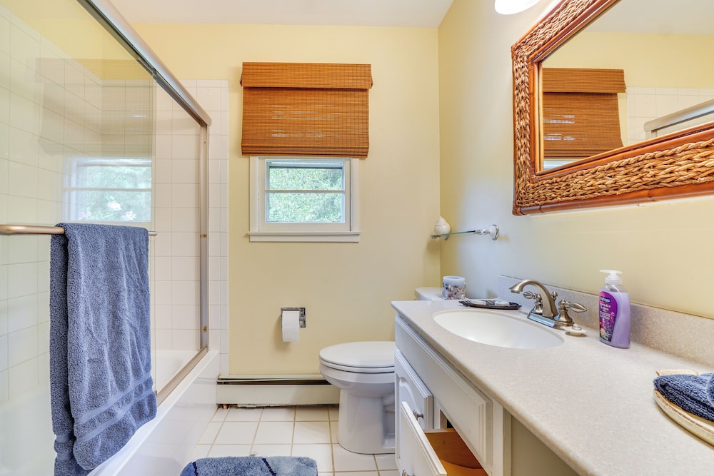 Hudson Valley Horse Farm Retreat in Salt Point - Property Image 21