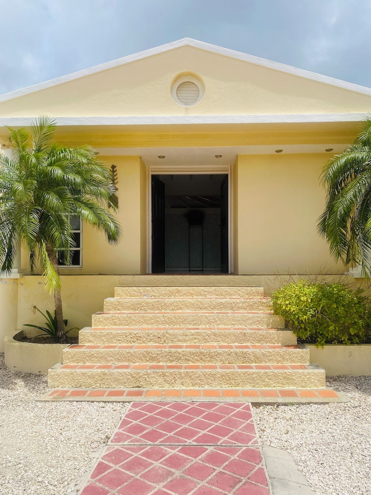 La Pura Vista Resort