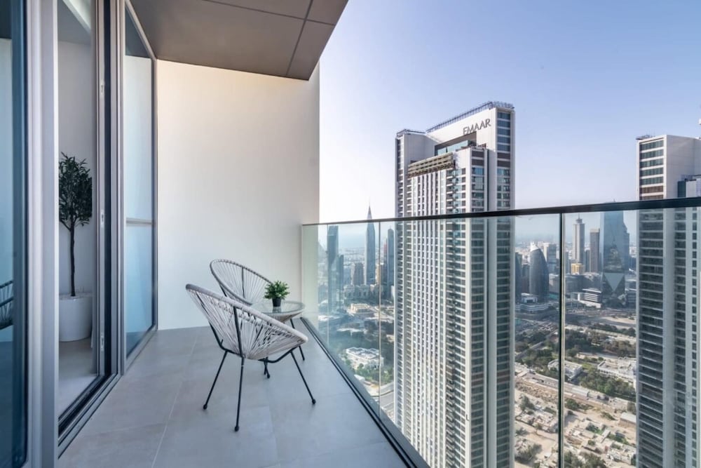 Silkhaus High Floor in Downtown Views Pool Gym