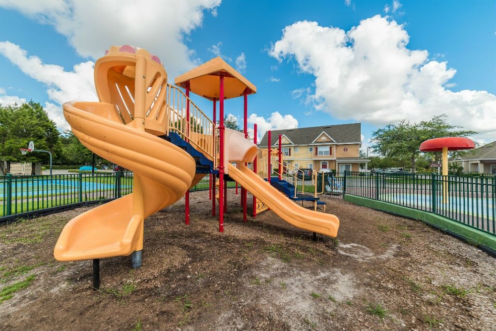Ec21ha - 3 Bedroom Townhome In Villas at Seven Dwarfs Lane, Sleeps Up To 6, Just 6 Miles To Disney