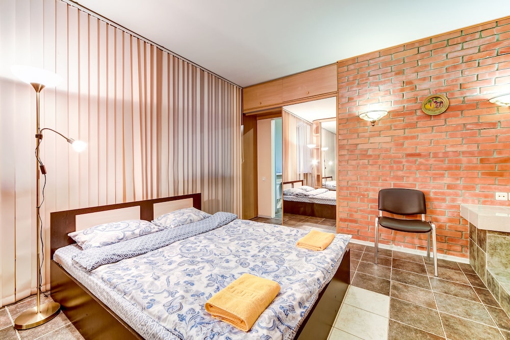 STN Apartments on Karavannaya