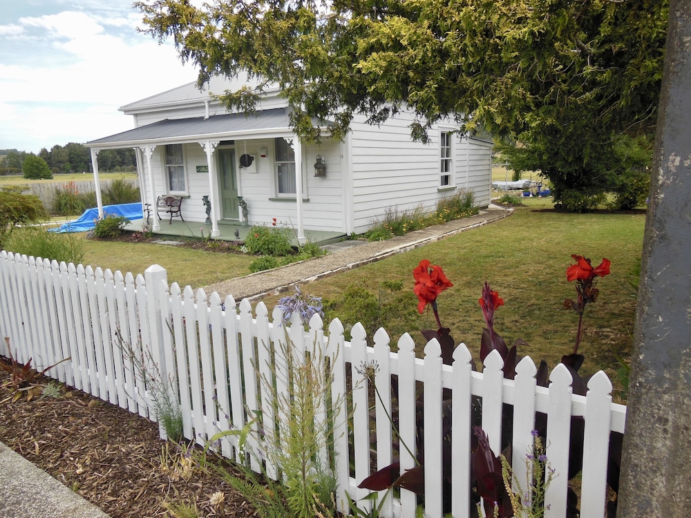 Landfall Cottage
