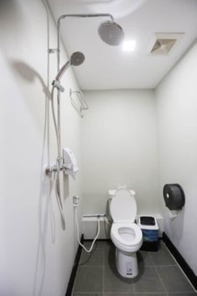 Little Yangon Hostel
