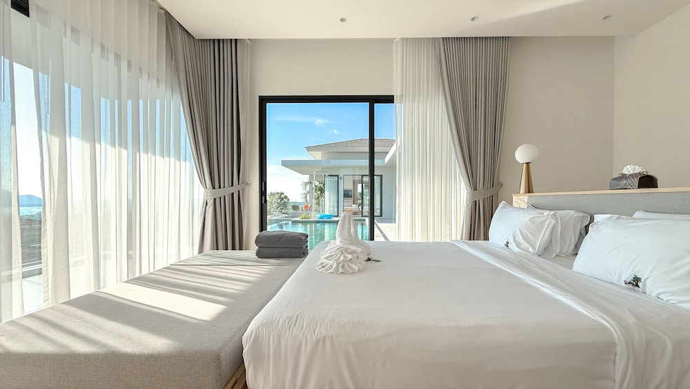 The Salin Seaview Villas