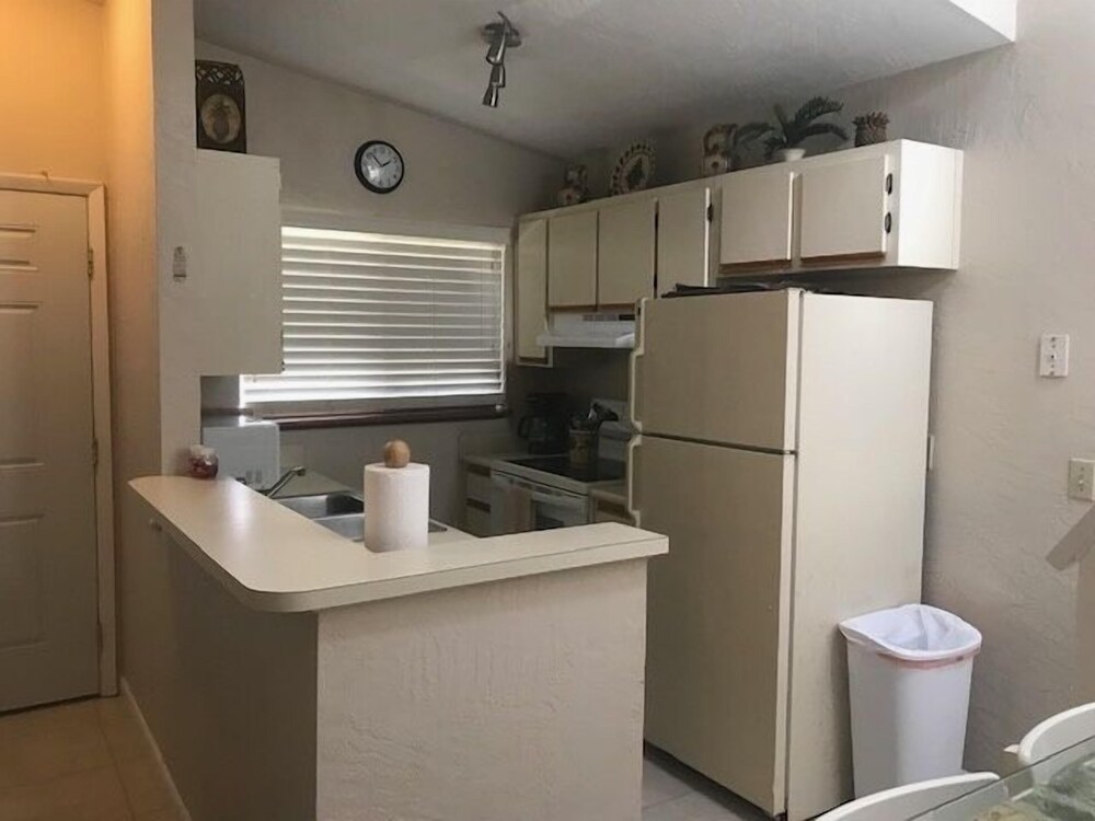Seaside S 4302 1 Bedroom Condo by RedAwning