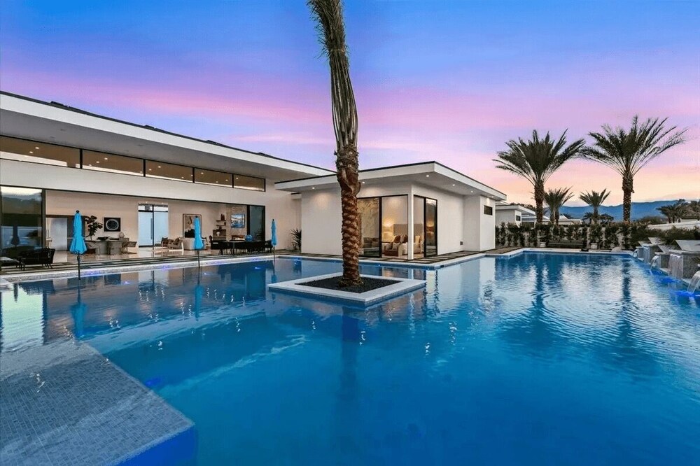 Exclusive Stay w/ Pool & Hot Tub Bravo Villa #14 by Avantstay