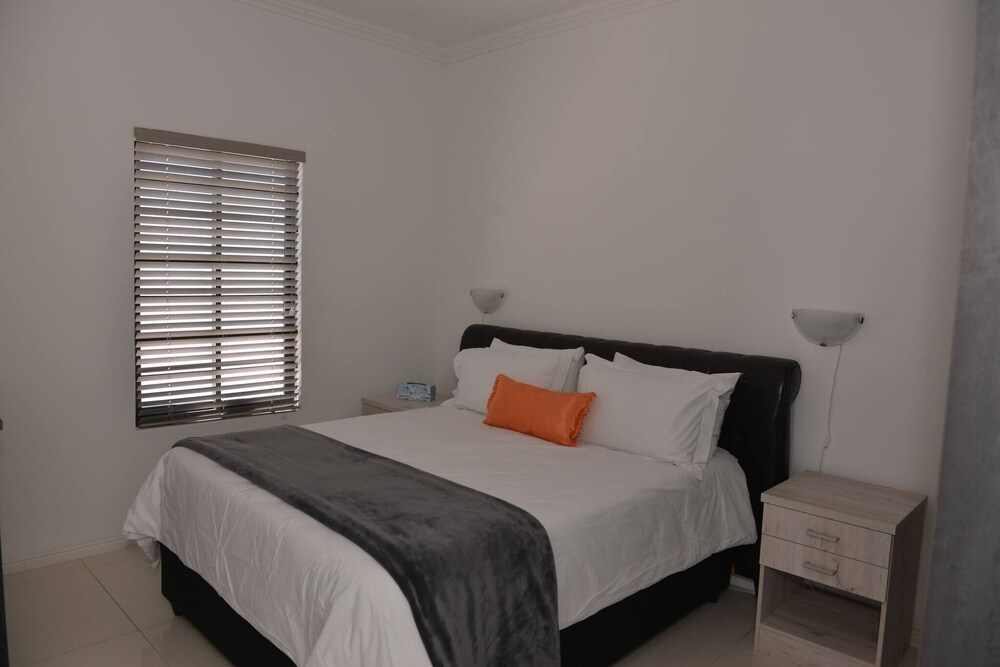 Pelican Cove is a Modern 4-bedroom Holiday Home in Langebaan With Some Sea Views