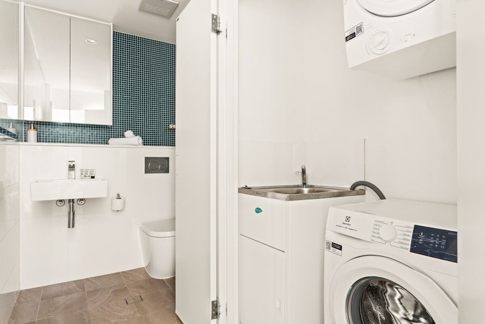Coastal 2-bed Apartment Near Beach