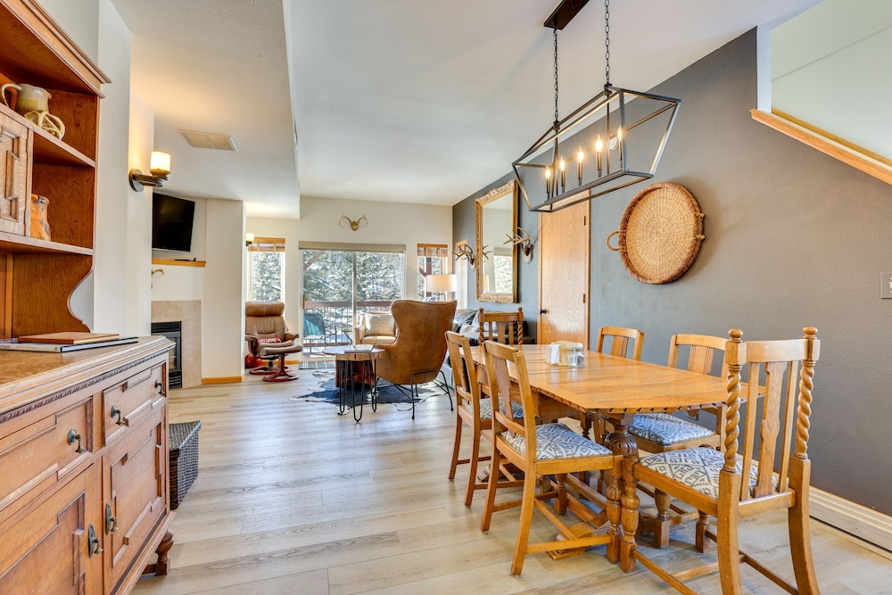 Fantastic Fraser Condo: Year-round Family Getaway