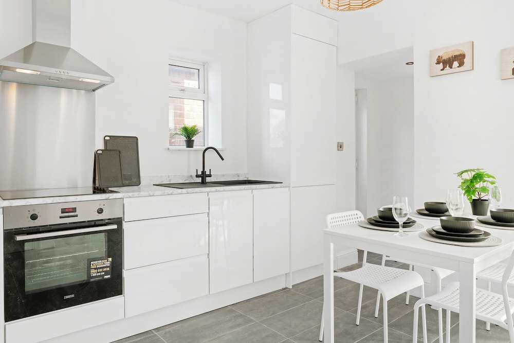 Isimi Luxurious House 4-bed in Alfreton Derby
