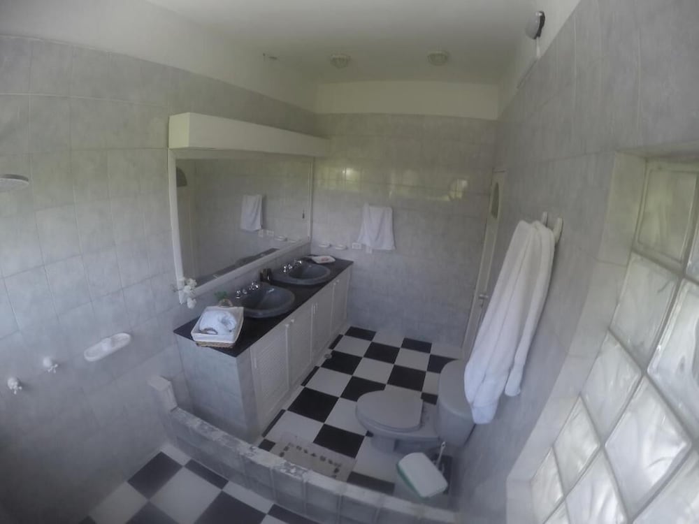 San Andres Vacations - Ocean View Sai, Five Bedroom Holiday Home - Property Image 36