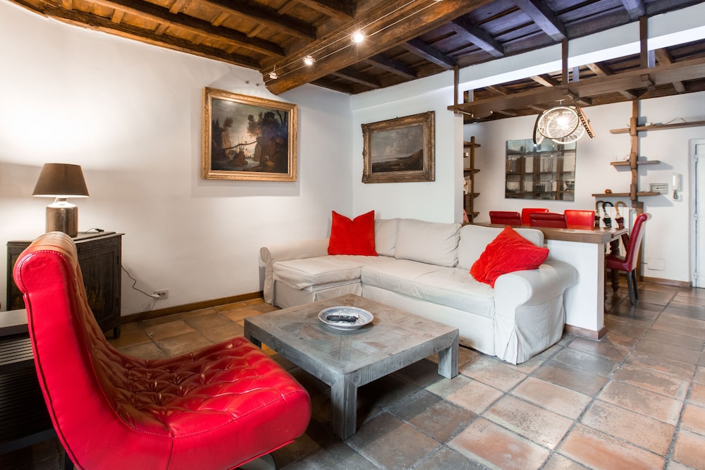 Habitat's Campo di Fiori Apartments