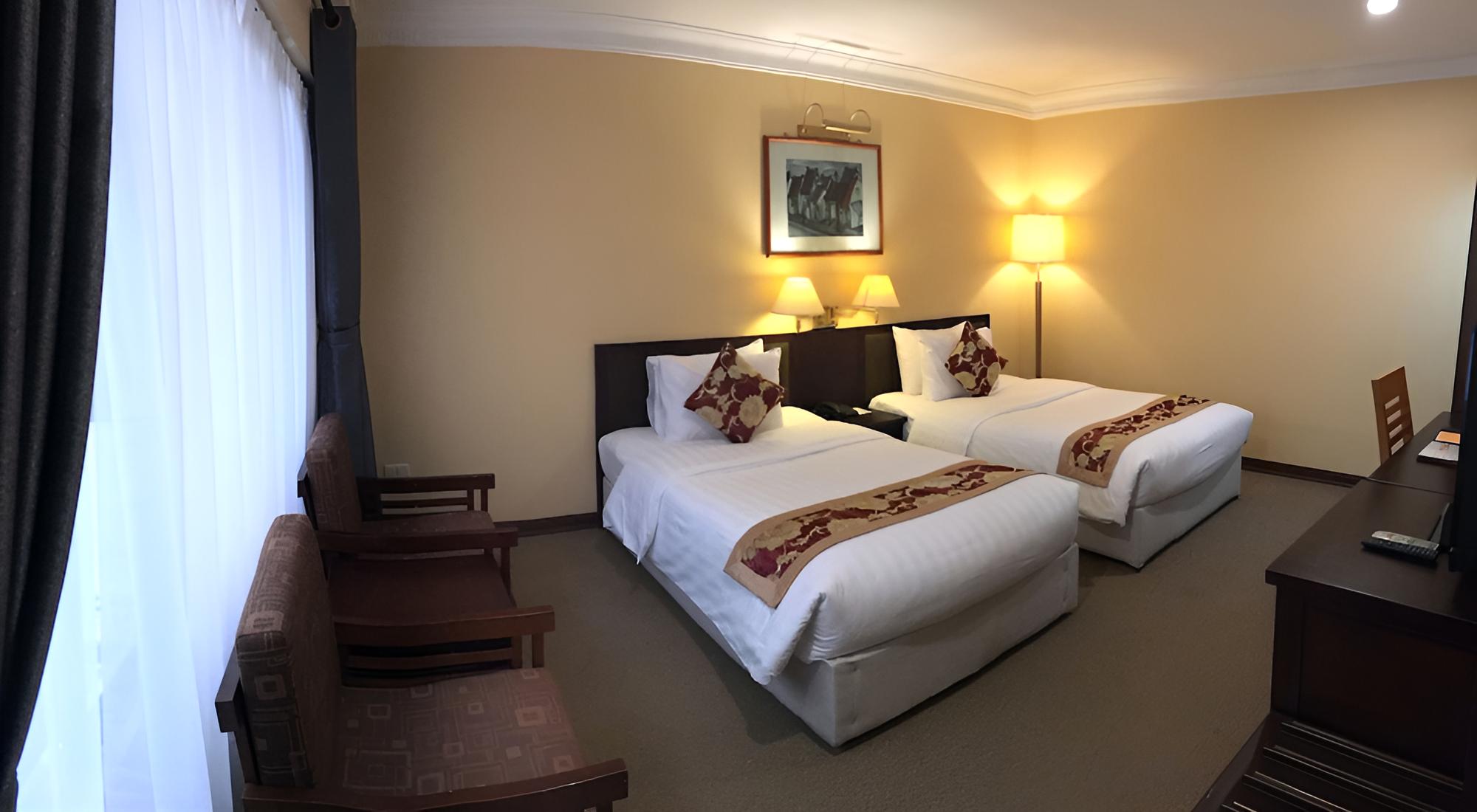 Mon Regency Hotel