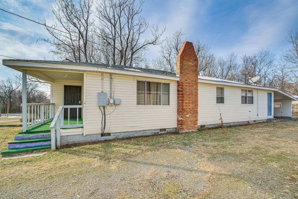 Pet-friendly Little Rock Home on Spacious Lot