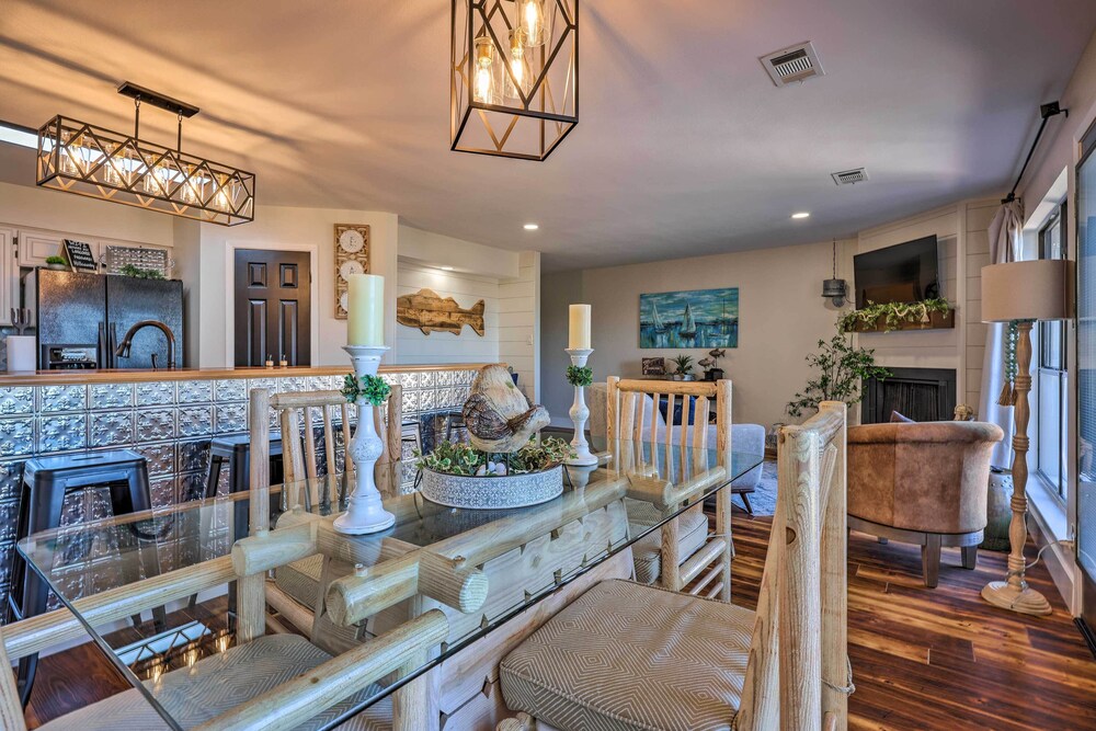 Canyon Lake Vacation Rental w/ Lake Views view 2