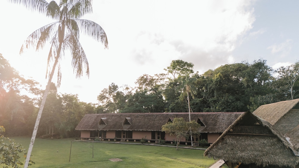 Explorers Inn