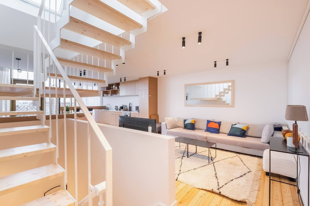 Top Floor New Duplex Stunning View In Trendy St Gilles