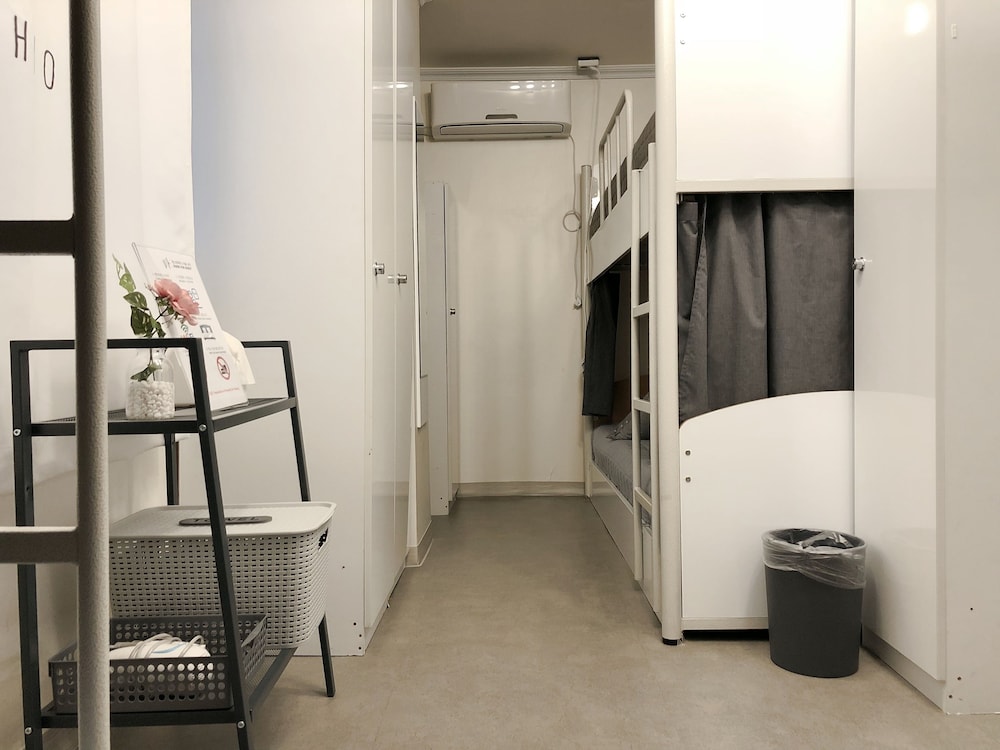 Jun Guest House - Hostel