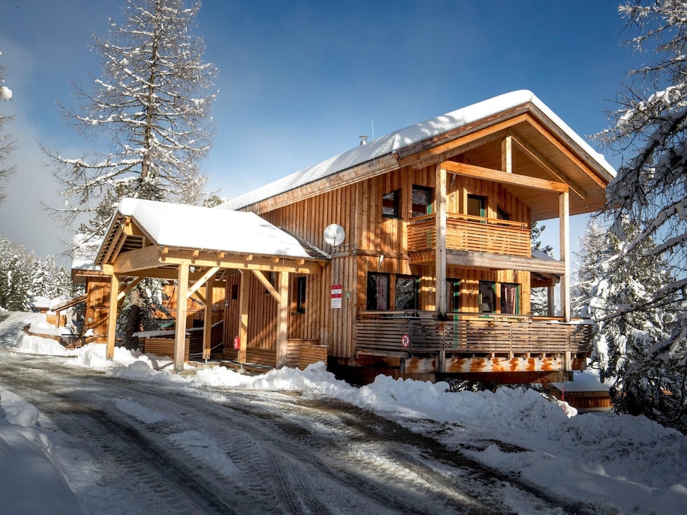 Chalet in Alps Near Ski Slopes and Sauna