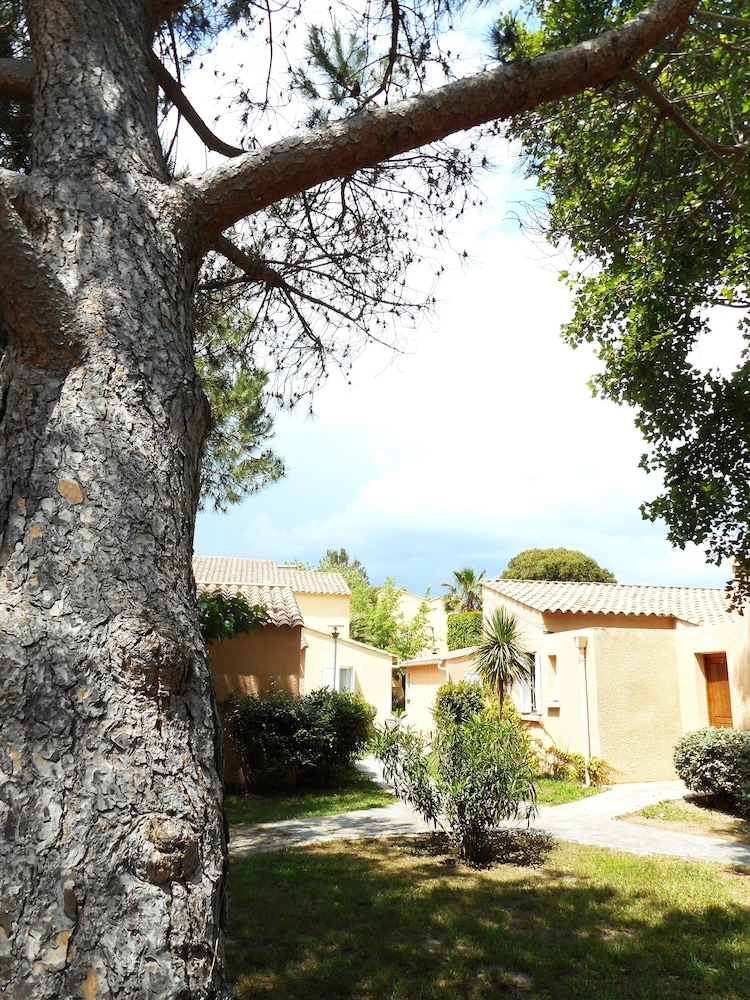 Village de Vacances Marina d'Oru