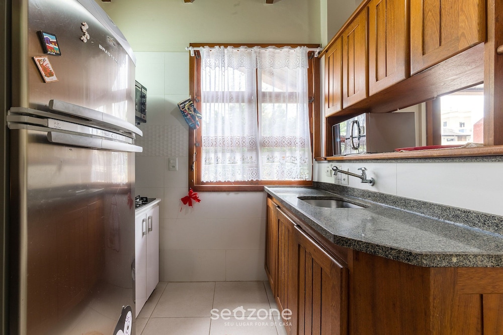 2-bedr Ap W/bbq, 400m From the Beach Jurere Jba202