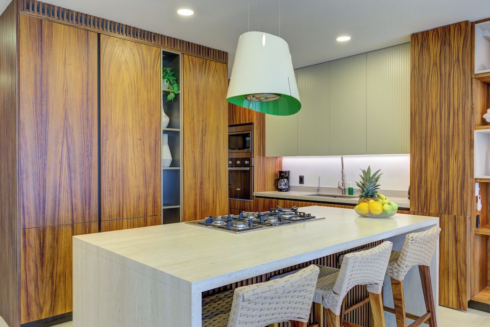 Vista Natura-Luxury Home Near the Beach