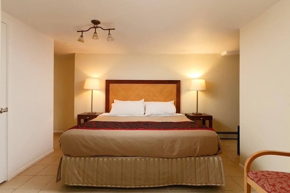 West Broadway guesthouse
