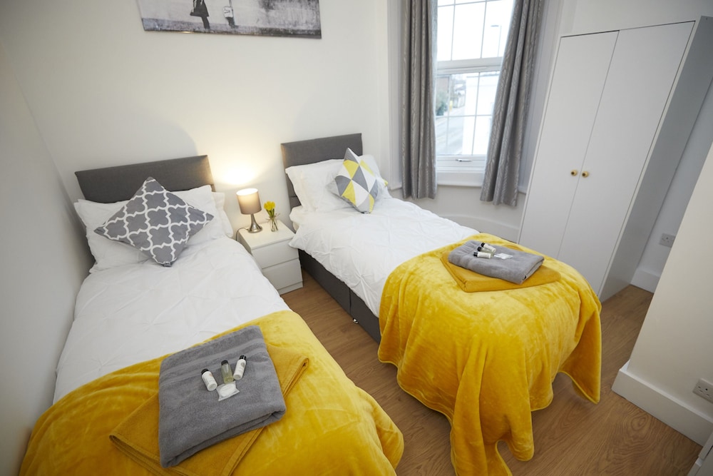 Freemantle Apartment view 4