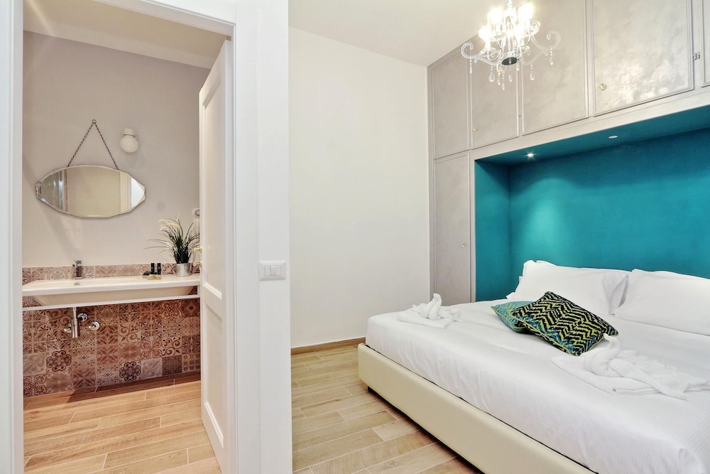 Rm-h501-pale6h3 Monti Apartments - M12