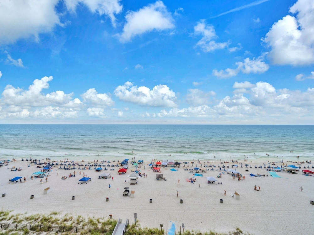 Majestic Beach Towers 1-715