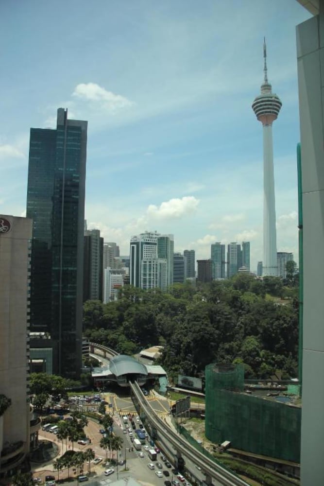 The Platinum KLCC by Moonlight