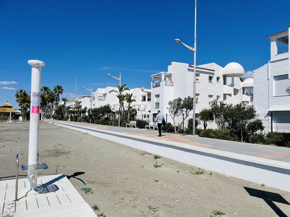 Apartamento Laguna Beach by At Home Costa del Sol