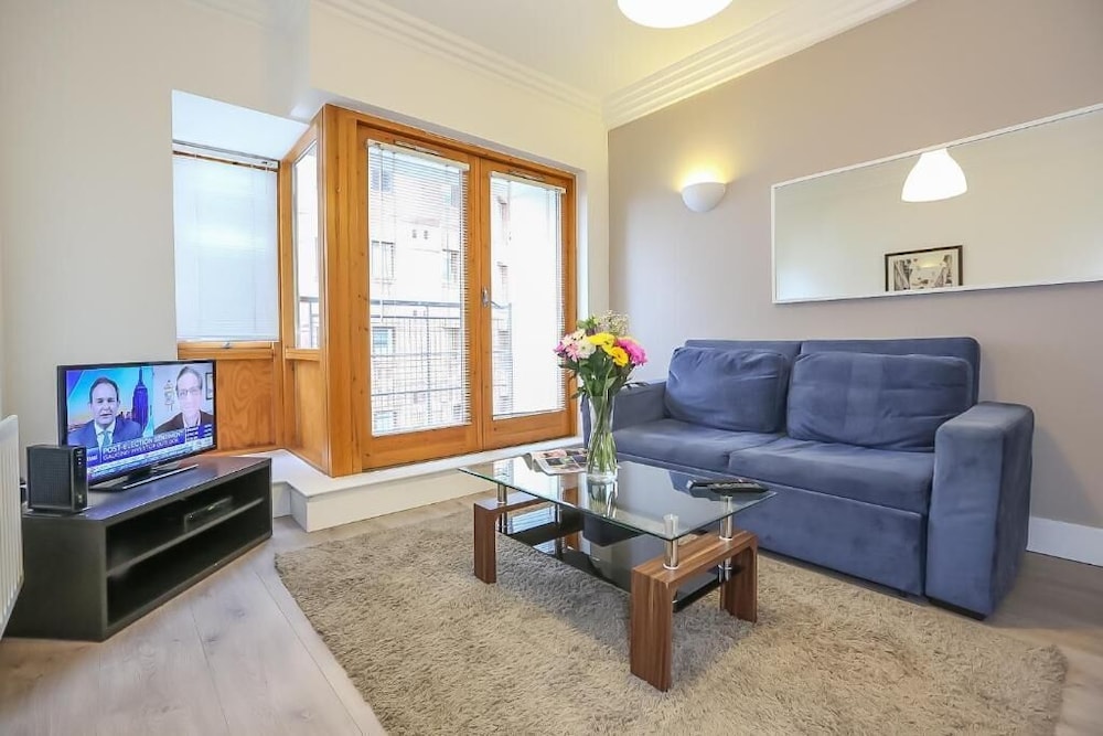IFSC Townhouse Apartments