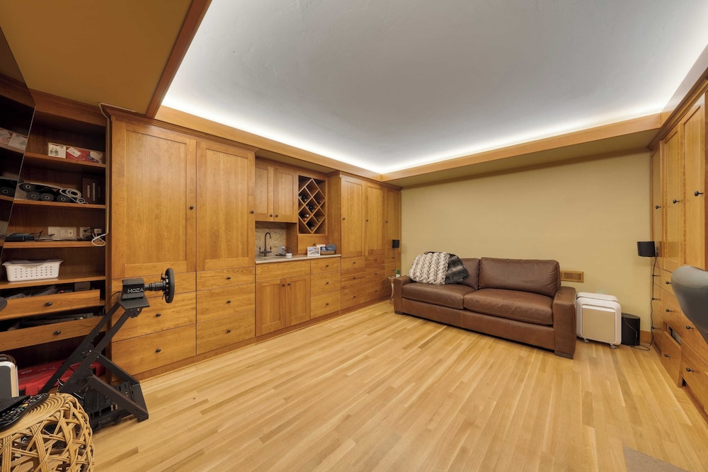 Cedars at Palisades by Avantstay Hot Tub, Resort Access, and Mountain Views