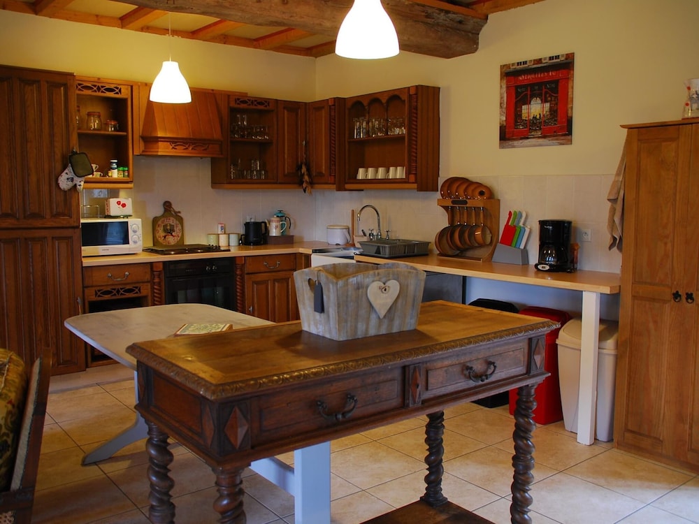 Golden Light Cottage Escape photo 3