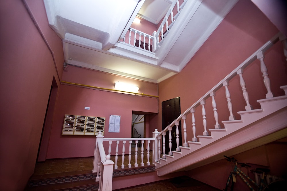 Kvart Boutique Smolenskaya