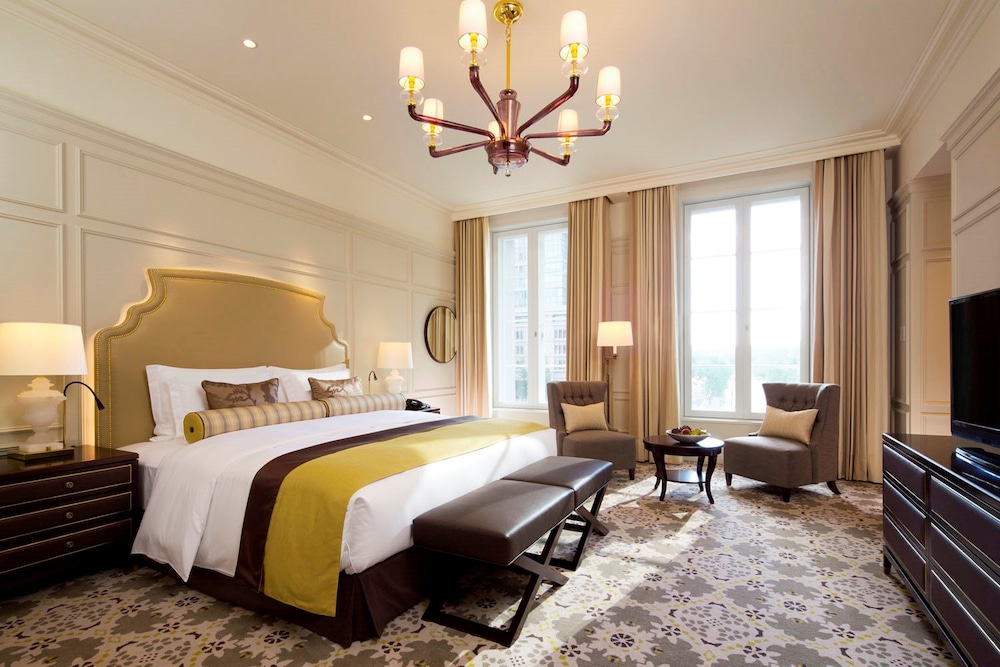 The Tokyo Station Hotel 16
