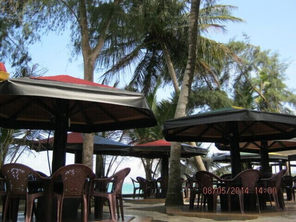 Gayana Hotel