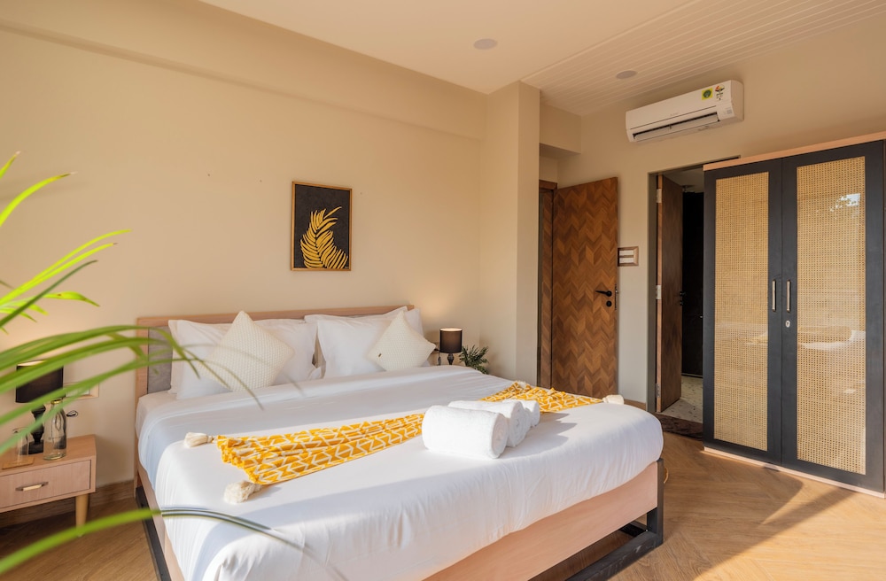 ELIVAAS Kamerios Regalia 2BHK Apartment