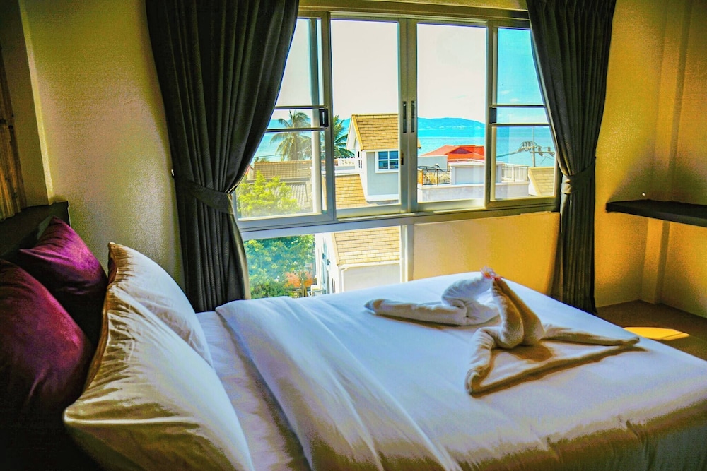 Modern Rustic Seaview 1 Bedroom Retreat With Free Coworking